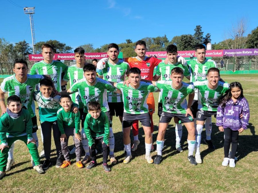 INOPORTUNO TRASPIE./ El Bicho Verde dejó pasar una buena chance.