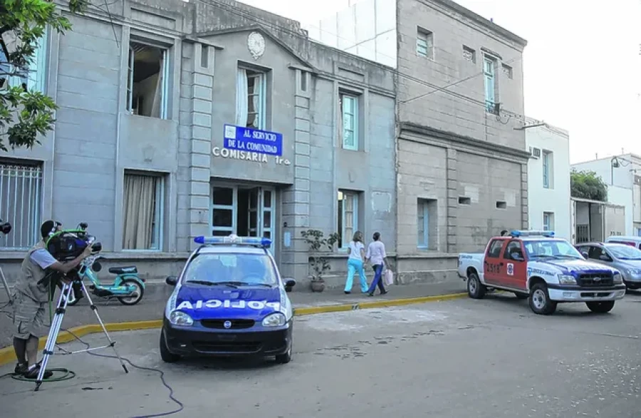 En este edificio está detenido quien aguarda un juicio.