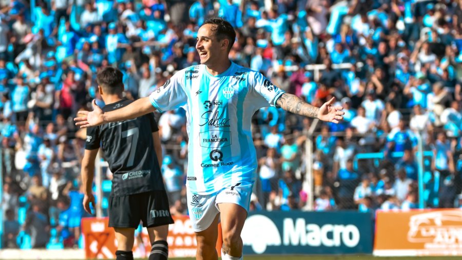 FESTEJO./ El tanto de Rocca.