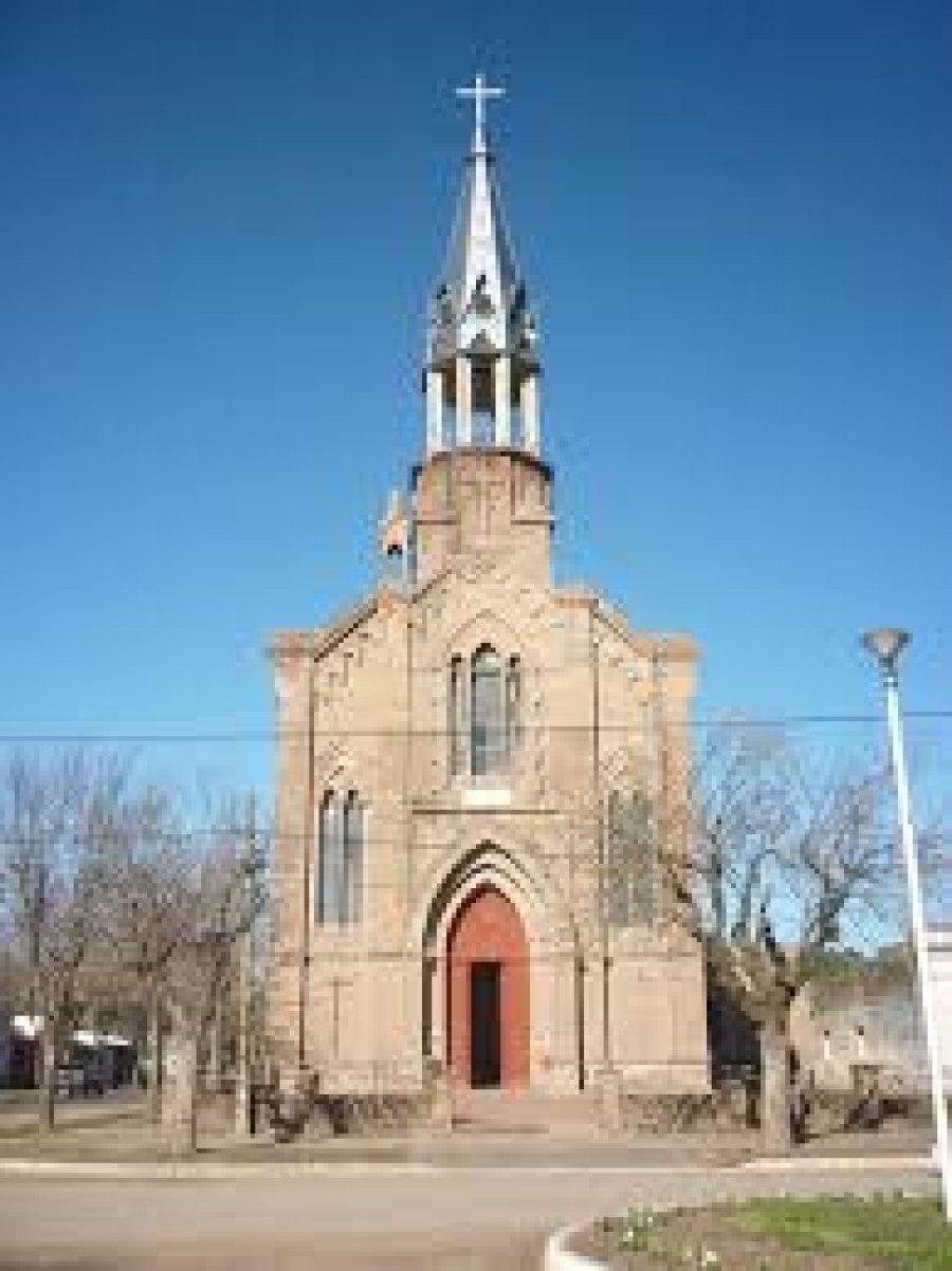 Templo parroquial de Presidente Roca.