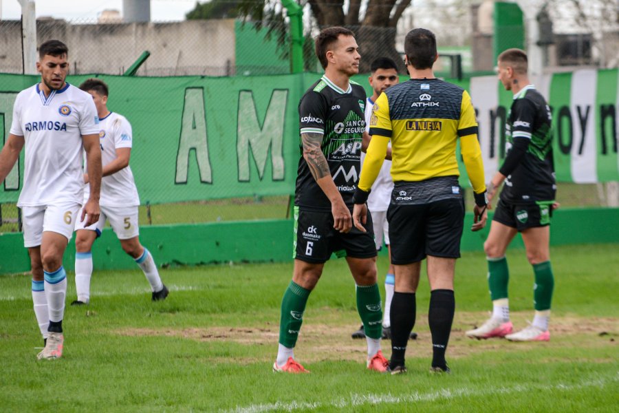 TRANQUILIDAD./ Unión sigue con su DT y tiene un partido difícil en Corrientes.