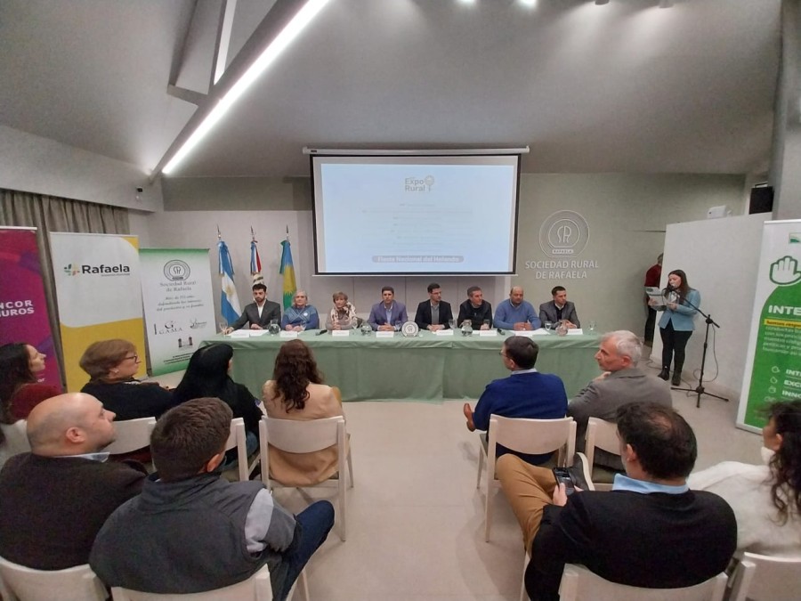 ANUNCIO. En la presentación oficial de la expo se dieron detalles de la competencia Holando.
