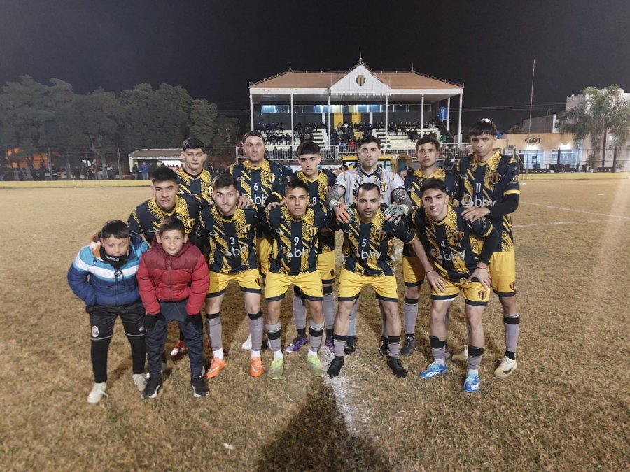 POR LA MINIMA./ Libertad venció a Juventud.