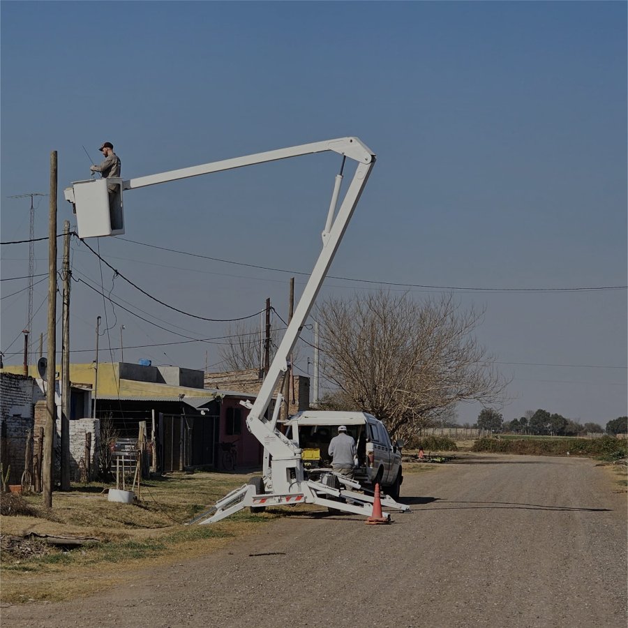 Empleados comunales en plena labor.