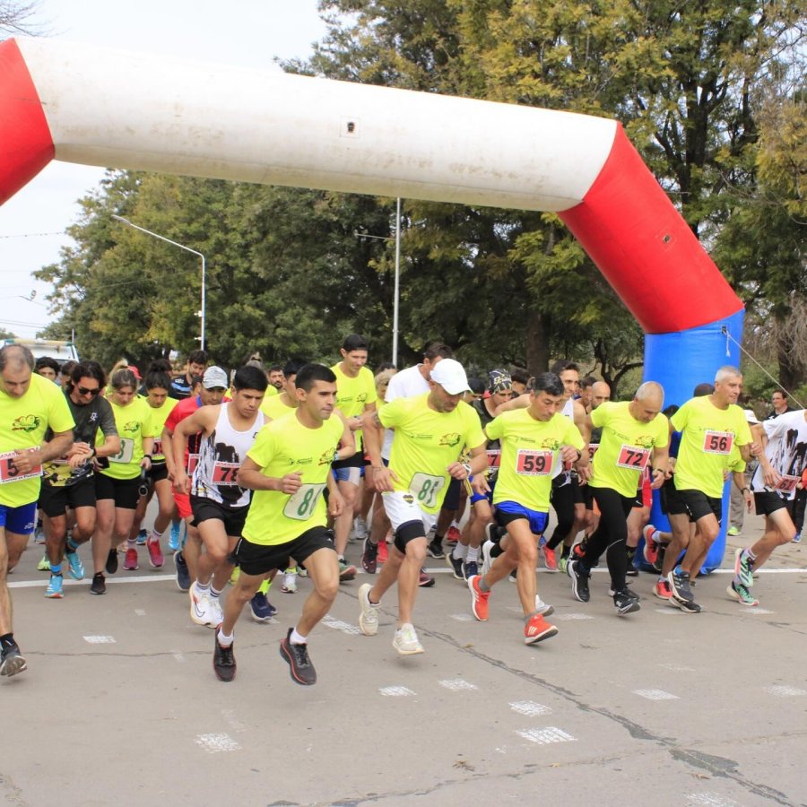Largada, el momento que se inici&oacute; la competencia.