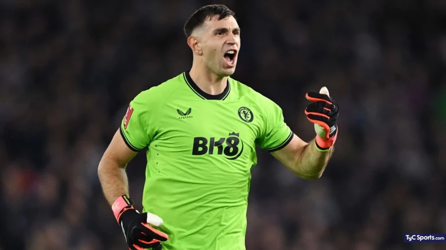 LARGO CONTRATO./ El arquero argentino renovó por cinco años.