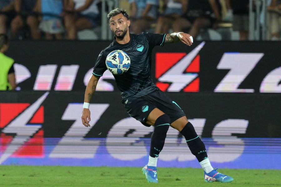 MODO PRUEBA. Valent&iacute;n Castellanos, que juega en la Lazio de Roma, fue citado por Scaloni.