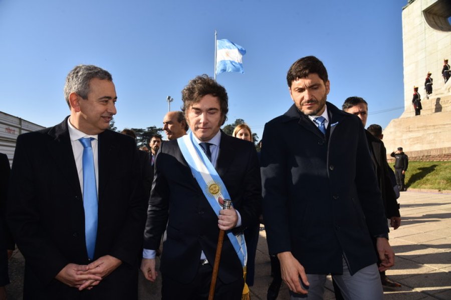El intendente de Rosario, Pablo Javkin, el presidente Javier Milei y el gobernador, Maximiliano Pullaro, se encontrar&aacute;n en el acto de la Bolsa de Comercio.