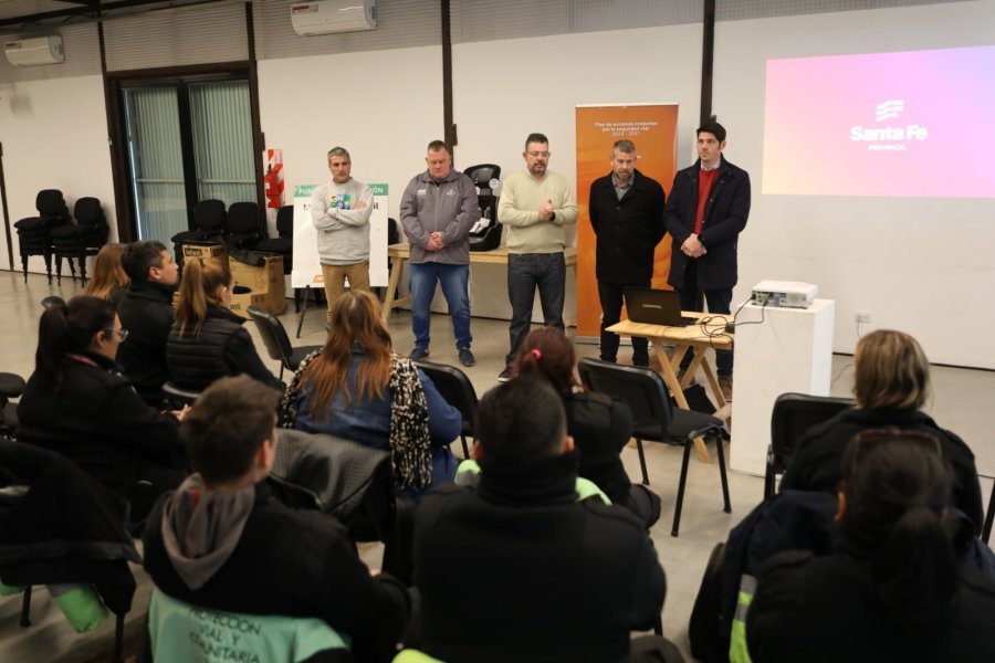 MOVILIDAD INFANTIL.  El secretario de Gobierno y Modernizaci&oacute;n, Germ&aacute;n Bottero, encabez&oacute; una jornada te&oacute;rico-pr&aacute;ctica.
