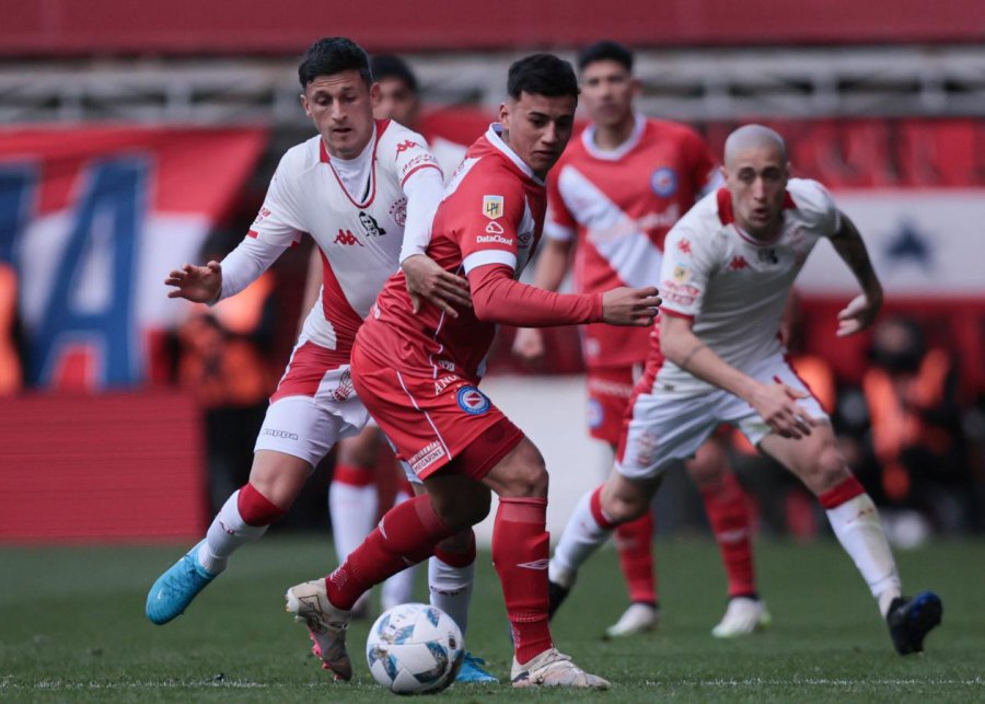 ARGENTINOS Y HURACÁN IGUALARON SIN GOLES