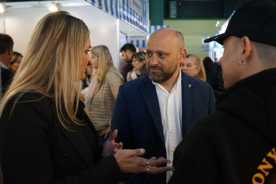 La primera l&iacute;nea se agot&oacute; y se sumaron $ 3 mil millones.