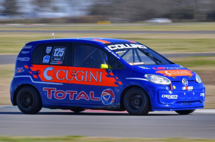 El rafaelino Diego Bañón y el VW Up ganaron por primera vez en el TZ 1600.