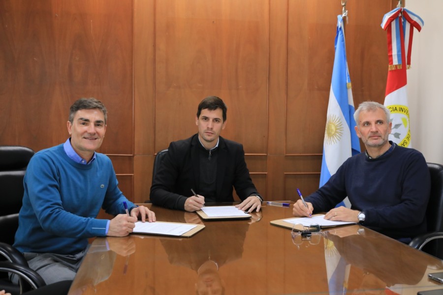 Leonardo Viotti y Enrique Soffietti firmaron convenio con Delterra.
