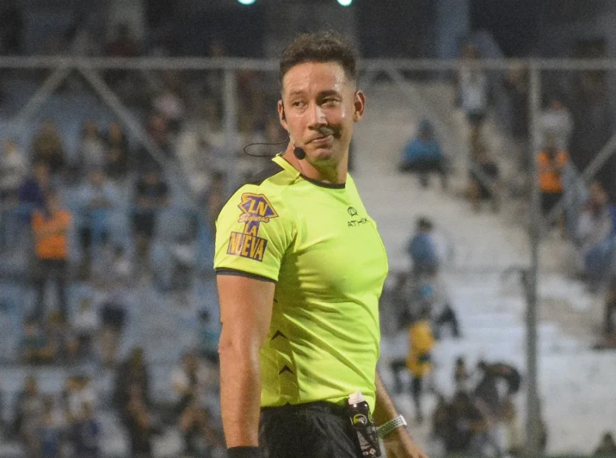 "CHINO". Vuelve a dirigir a la Crema de local.