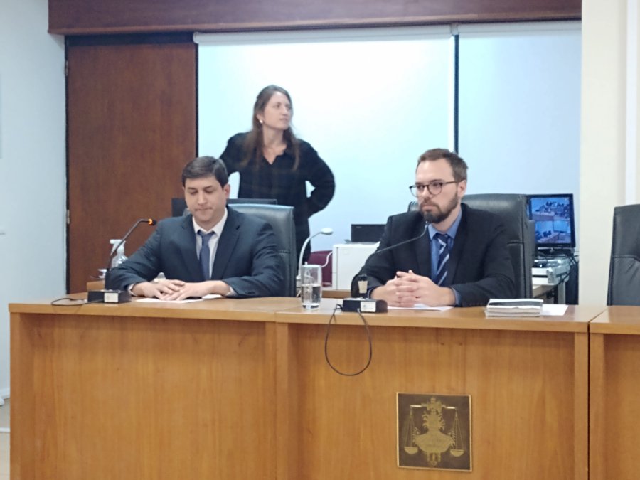 <i>Los jueces Juan Gabriel Peralta y Nicol&aacute;s Stegmayer en la audiencia de hoy.</i>
