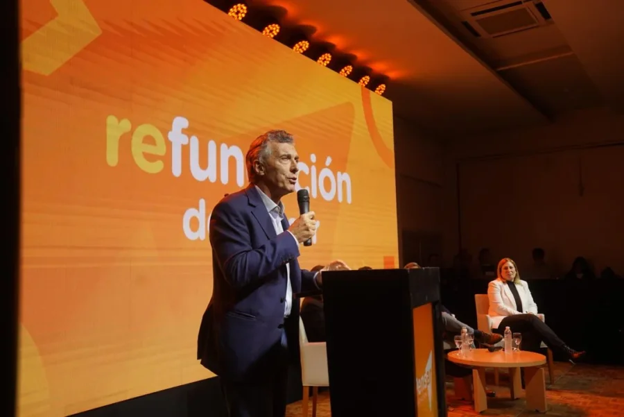 MACRI EN PARAN&Aacute;. Particip&oacute; de una actividad del PRO.