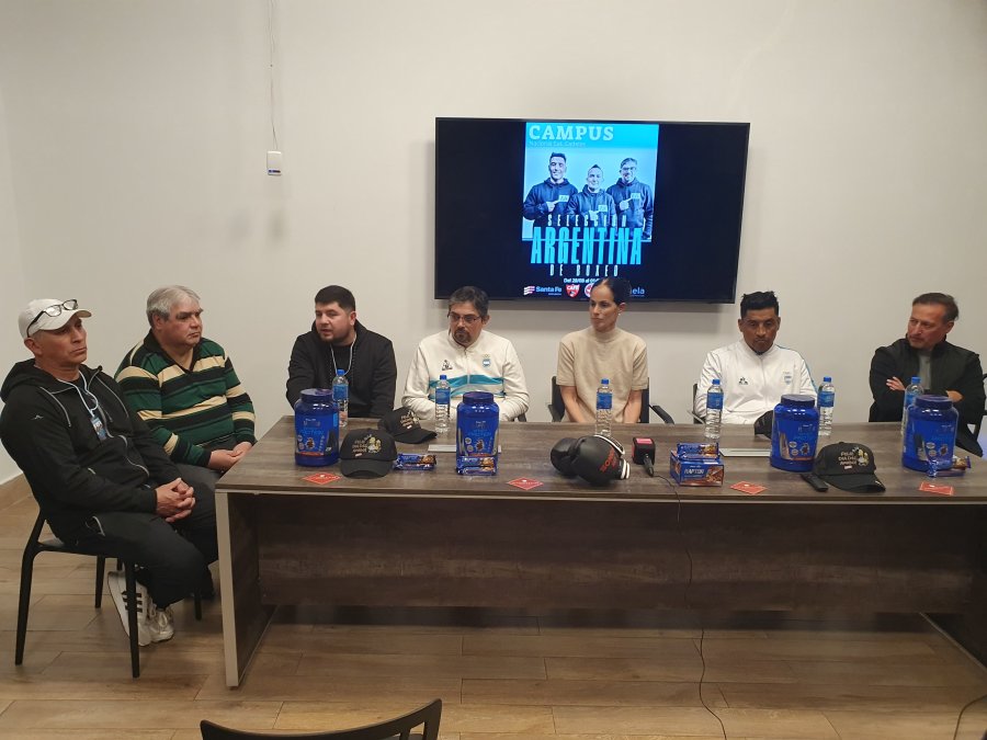 AGRADECIDOS./ Los entrenadores recalcaron el apoyo que significa contar con esta semana de alojamiento y trabajo en la ciudad.