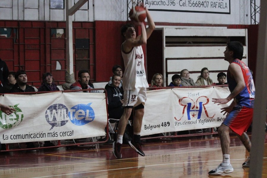 FUERTE EN CASA./ El León volvió a ganar en su reducto.