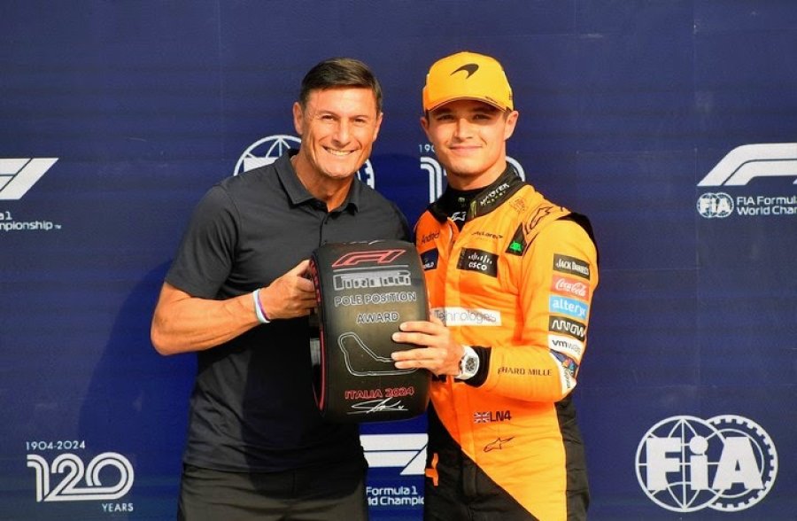 Javier Zanatte con el autor de la pole Lando Norris en el circuito de Monza.