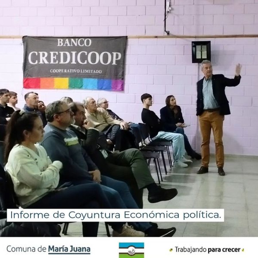 Un sal&oacute;n colmado sigui&oacute; la disertaci&oacute;n.