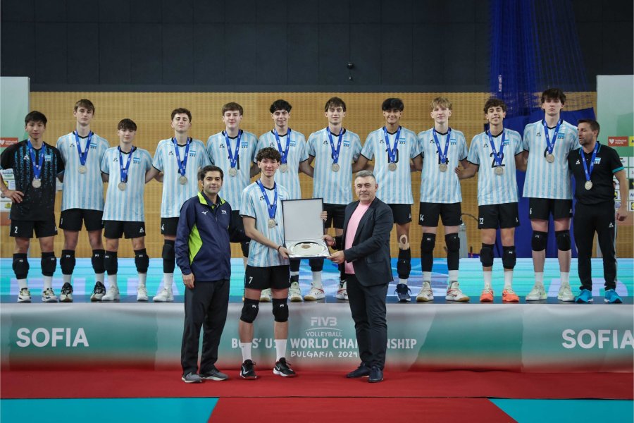 SUBCAMPEONES DEL MUNDO./ Los chicos argentinos hicieron un gran torneo.