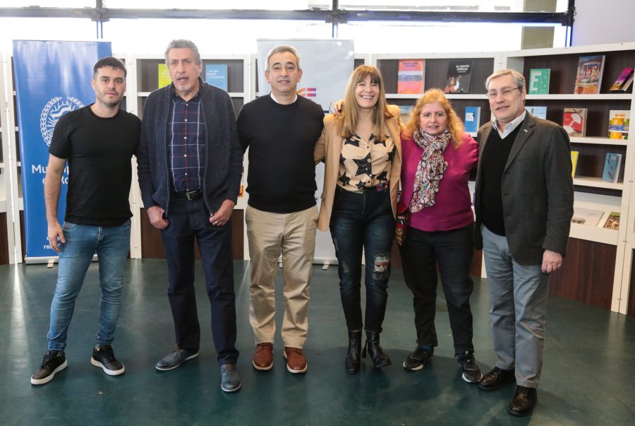 Presentaci&oacute;n de la Feria del Libro de Rosario.