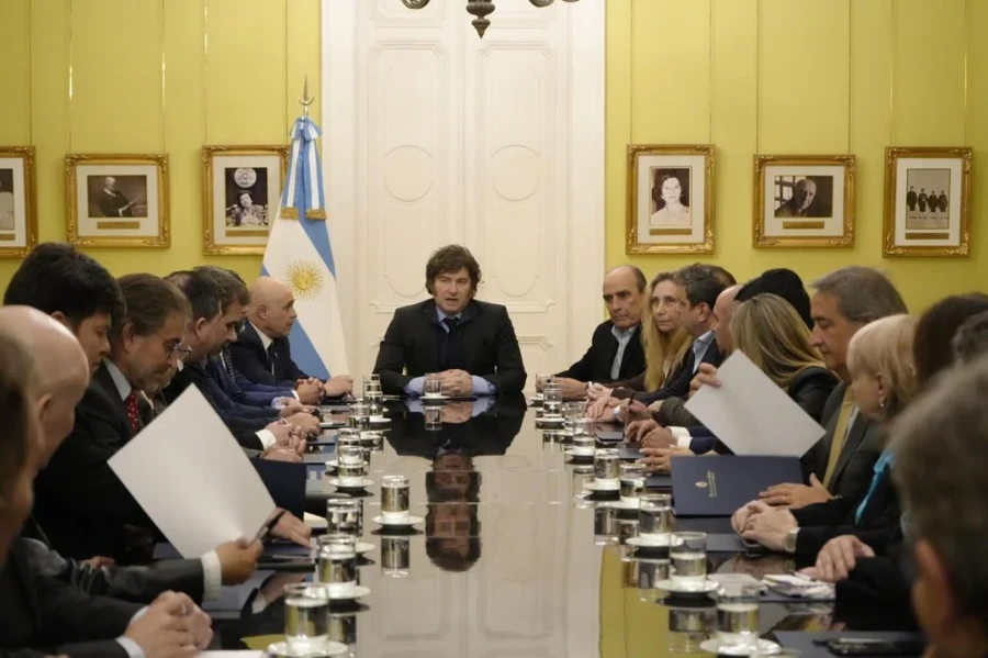 El presidente Javier Milei vet&oacute; la movilidad jubilatoria.