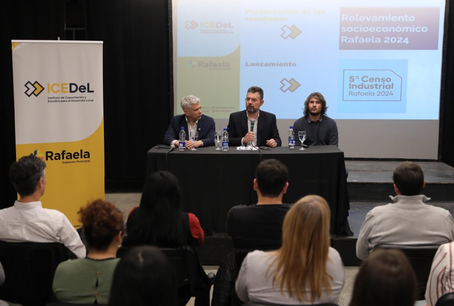Mauricio Rizzotto, Germán Bottero y Mario Garrappa durante la presentación de los resultados del Relevamiento Socioeconómico 2024.