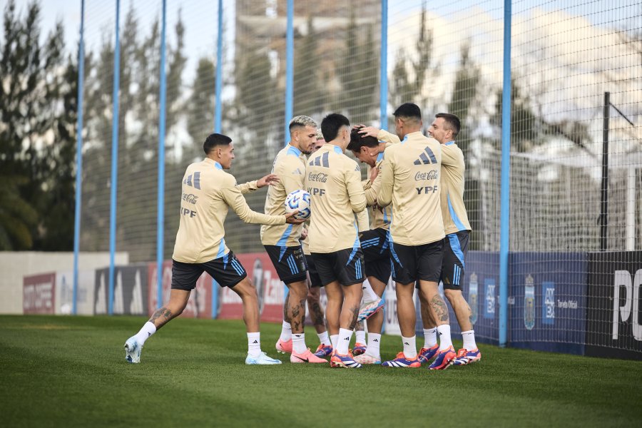 DISTENDIDOS. Los jugadores argentinos en el último entrenamiento.