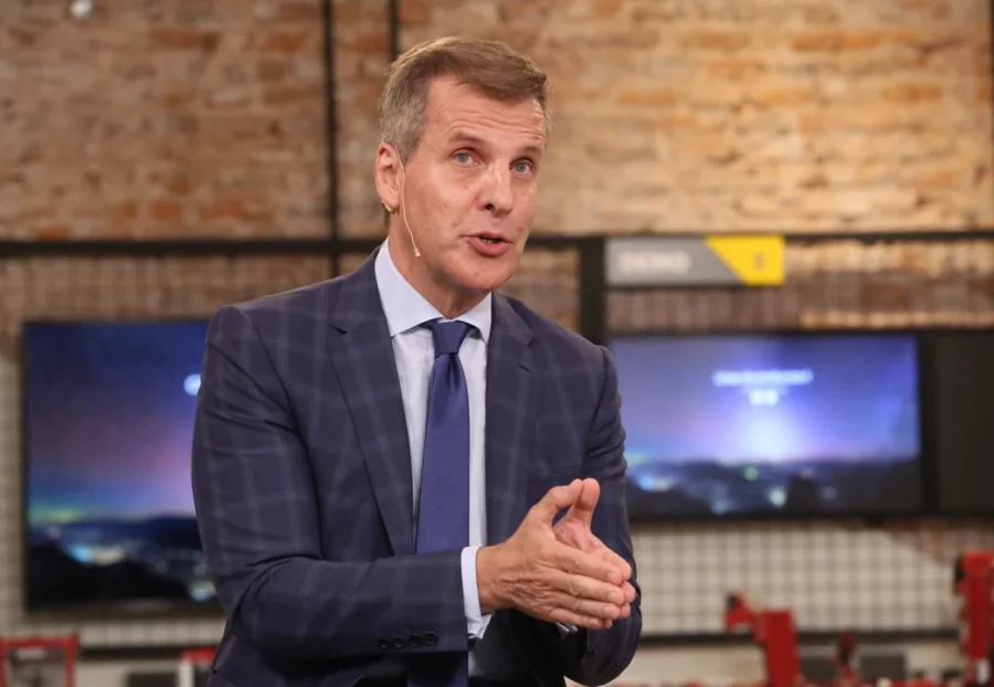 Redrado pide cautela por la baja del d&oacute;lar blue y advierte: &ldquo;Es un veranito&rdquo;.