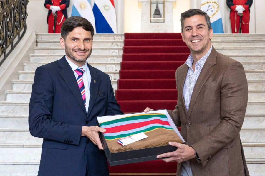EN LA CAPITAL PROVINCIAL. Pullaro recibi&oacute; al presidente de Paraguay, Santiago Pe&ntilde;a.