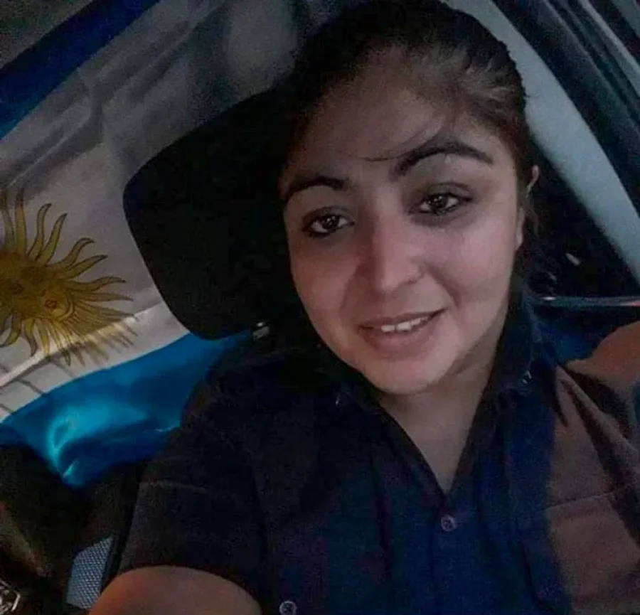 La sargento Daniela Luna apareció asesinada dentro de un auto.