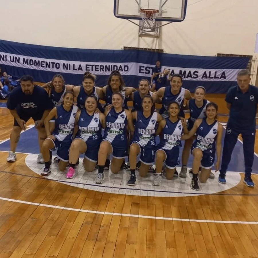 GRAN CAMPA&Ntilde;A. El equipo de la BH contin&uacute;a puntero.