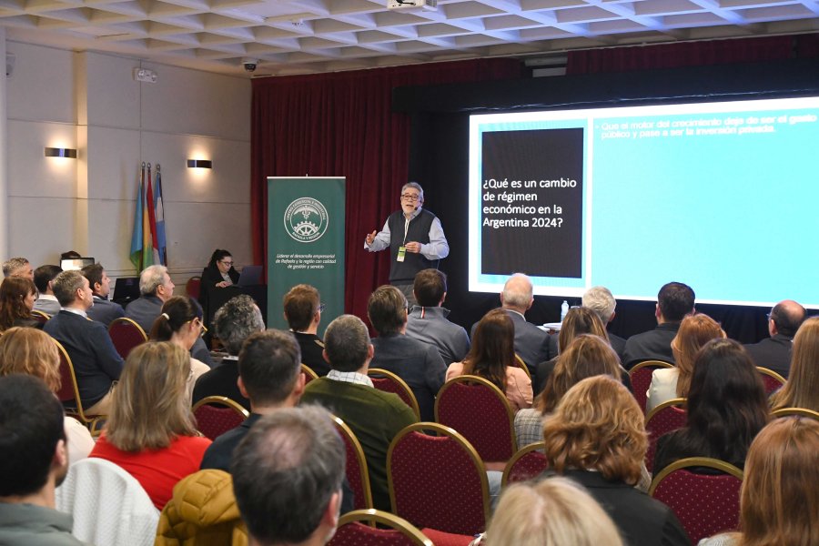 El destacado economista Enrique Szewach analiz&oacute; la situaci&oacute;n actual y las perspectivas de la econom&iacute;a.