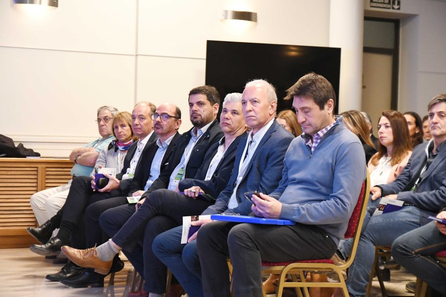 "Compartiendo Excelencia" se realiz&oacute; ante un auditorio colmado. (FOTO CCIRR)