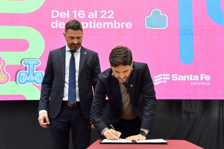 ACUERDO. El acto se desarroll&oacute; en Rosario con la presencia del gobernador santafesino.