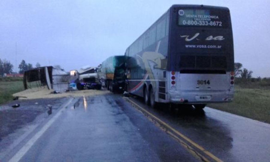 Escena del siniestro vial del 12 de octubre de 2017 en la Ruta 34, cerca de Curupaity.