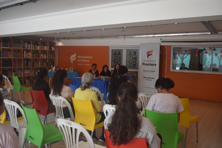Vista parcial de la disertaci&oacute;n.