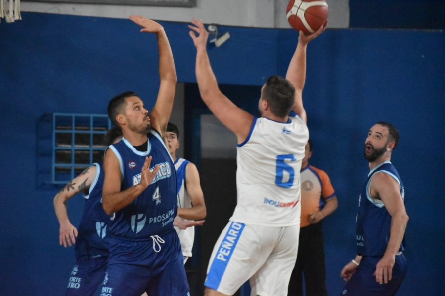 CON AMPLITUD. Atlético venció a Peñarol en Villa Rosas.