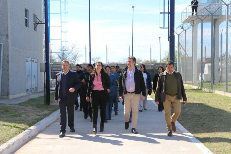 El ministro estuvo acompa&ntilde;ado por la secretaria de Asuntos Penales, Luc&iacute;a Masneri.
