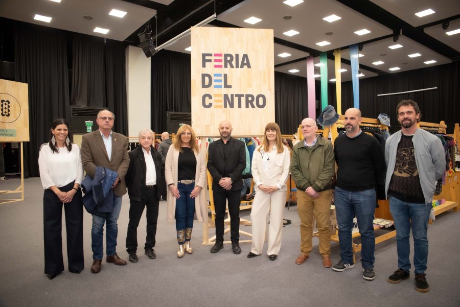 Autoridades en la apertura de la Feria del Centro.