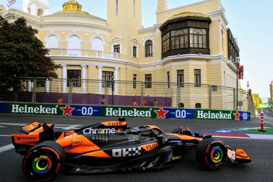 Oscar Piastri se impuso con el McLaren en las calles de Bak&uacute;.