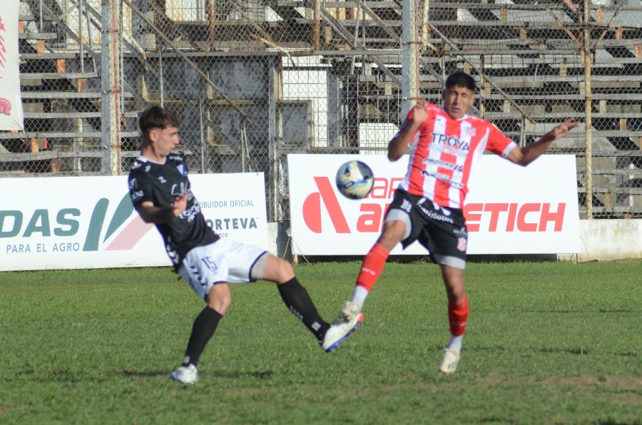 BARAJAR Y DAR DE NUEVO. 9 de Julio no pudo con Central Norte.