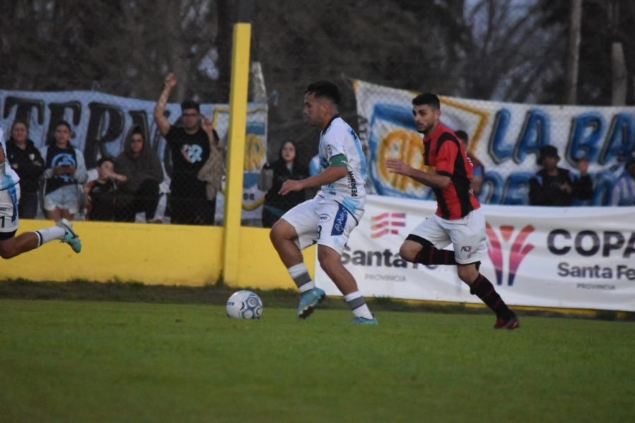 NO PUDO SER. El equipo de Liga con algunos profesionales de la Crema quedó en semifinales.
