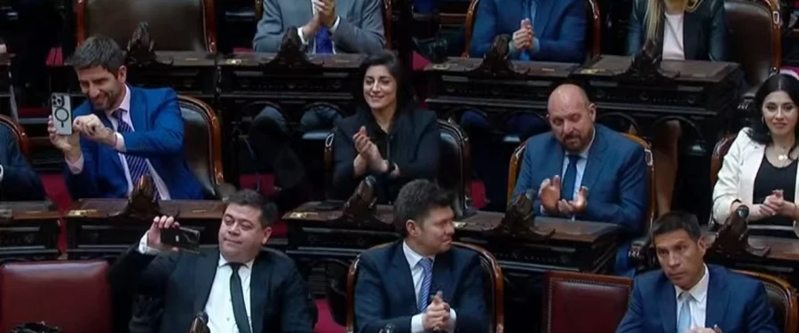 Miradas contrapuestas.