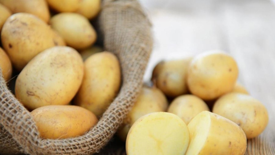 MAS CARAS. La papa es uno de los alimentos que m&aacute;s subi&oacute; el mes pasado en la provincia.