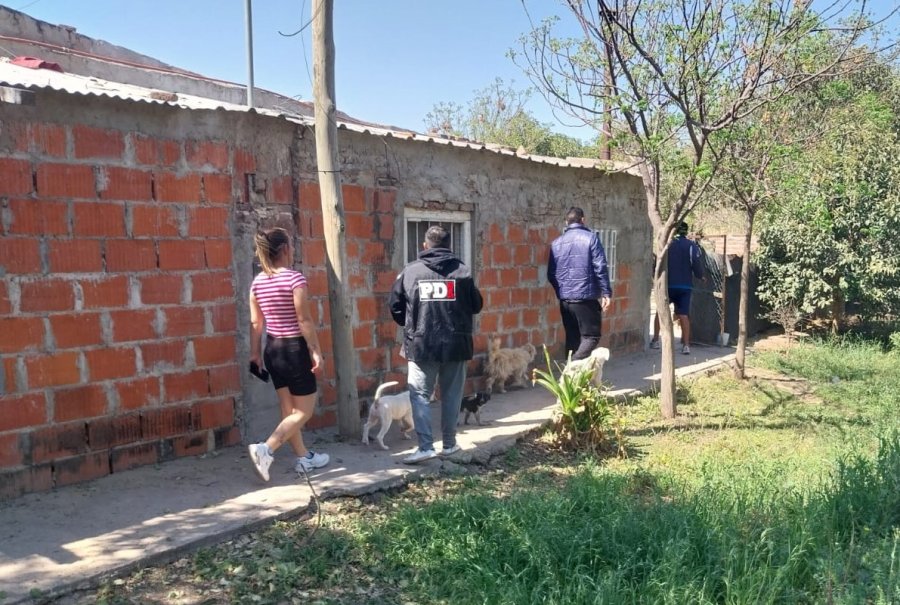 Por orden de la fiscal Fabiana Bertero, los efectivos se hicieron presentes en el domicilio de calle Falucho al 100 de Aldao.