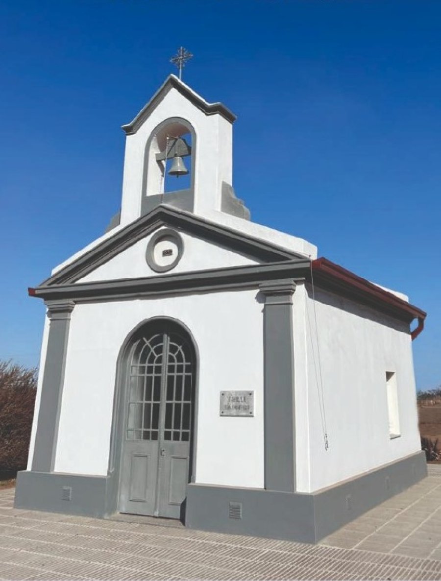 CAPILLA SAN CHIAFFREDO. El tradicional templo rural.