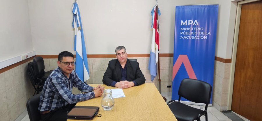 COORDINACIÓN. El segundo Comandante Néstor Fabián Roja, dialogó con el Fiscal Regional de Rafaela, Carlos Vottero.