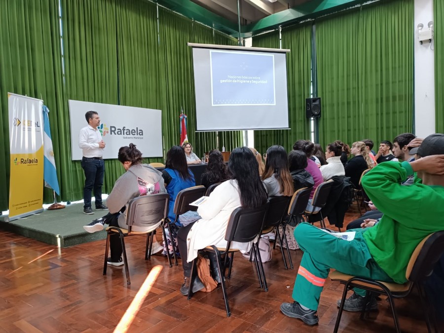 Se brind&oacute; informaci&oacute;n de inter&eacute;s sobre el inicio de la vida laboral a nivel municipal.